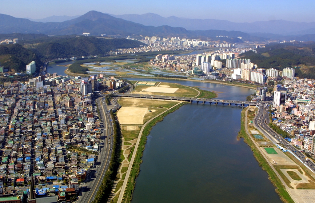 태화강하류에서 본 울산시가지전경05 | 울산광역시 도시경관기록 울산광역시 도시경관기록