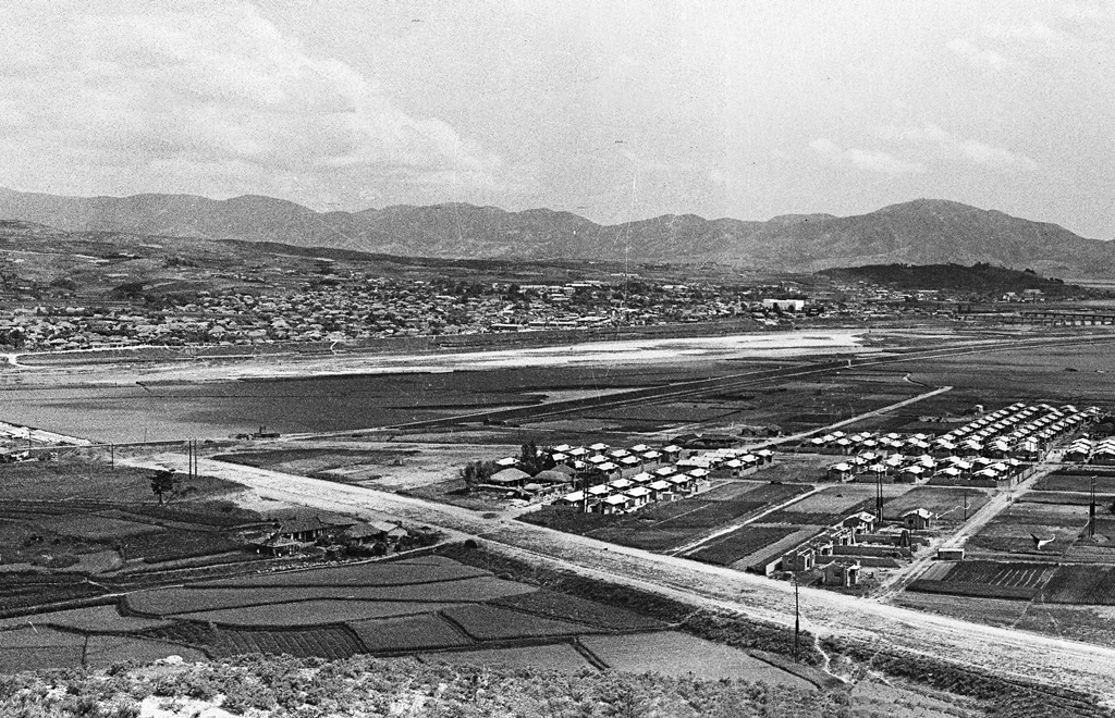 남산에서 본 시가지_1965