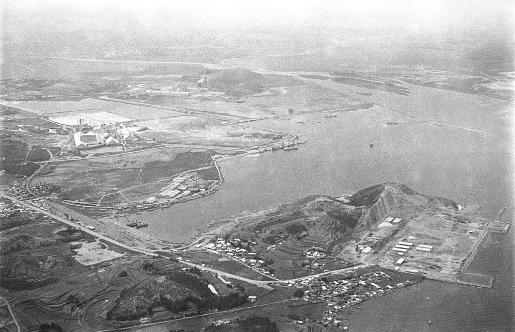 상공에서 본 울산항 주변 전경_1967