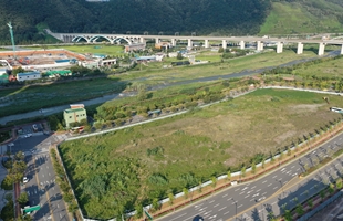 KTX역세권_고속철도와 남천 주변