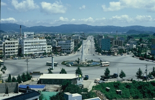 공업탑 로터리 전경_1980
