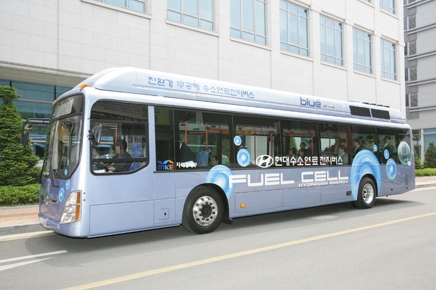 미래형 수소연료전지버스 운행