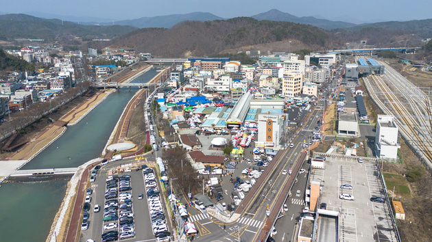 남창옹기종기시장 부감