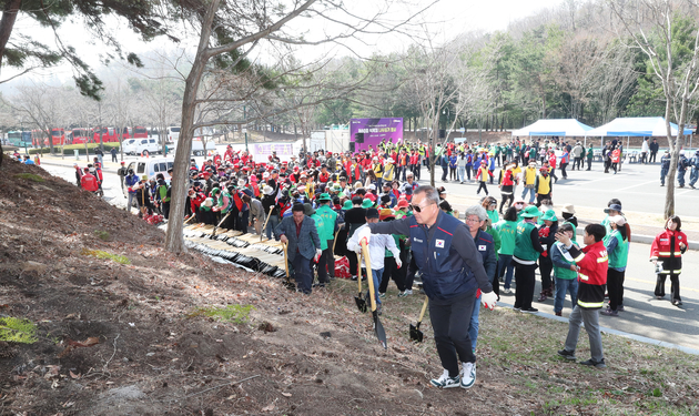 울산시 제80회 식목일 나무심기 행사