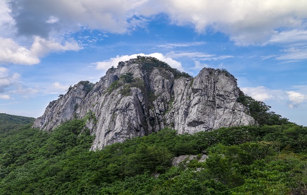 가진산 - 바위산
