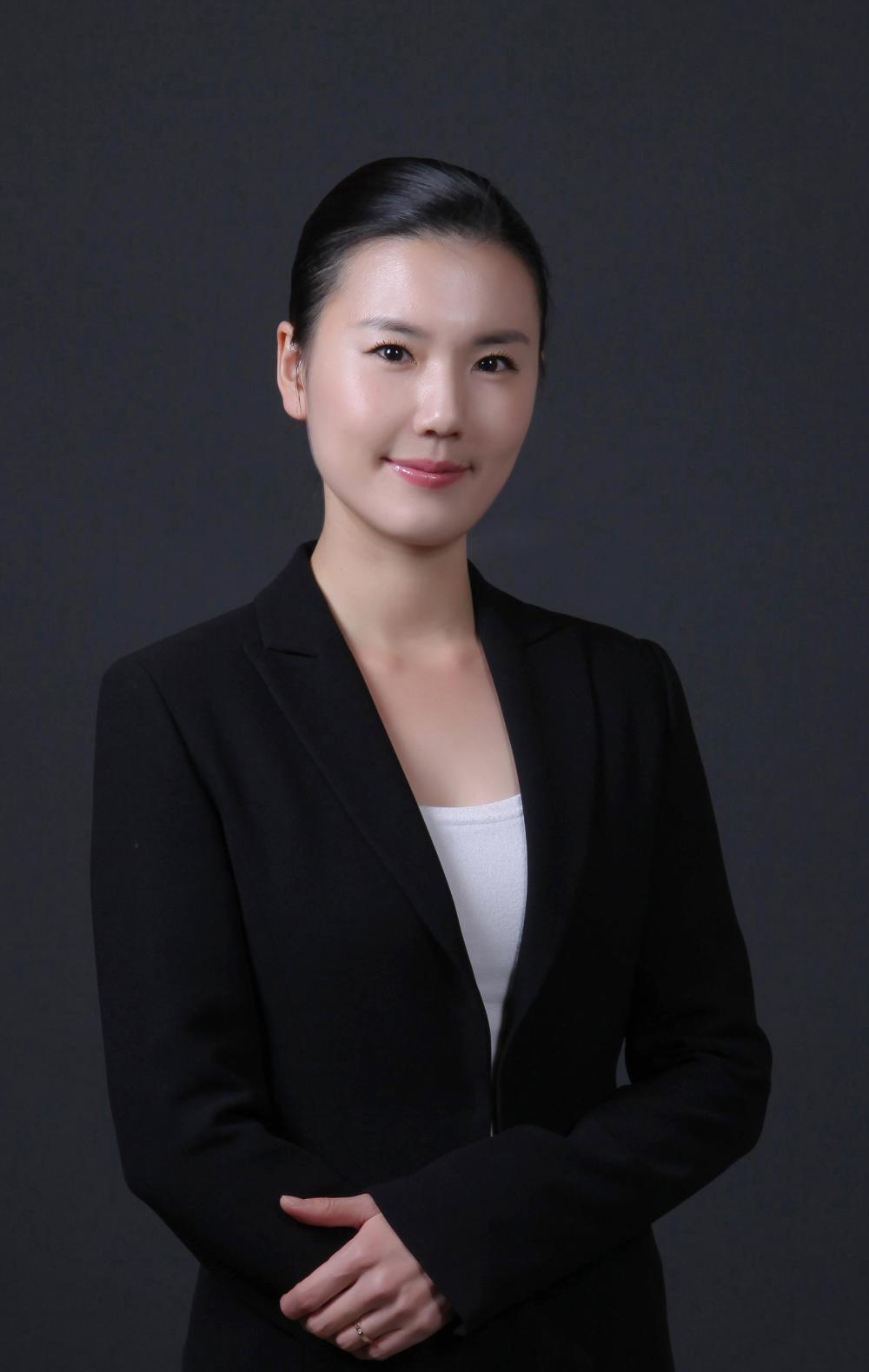 김지은 사진